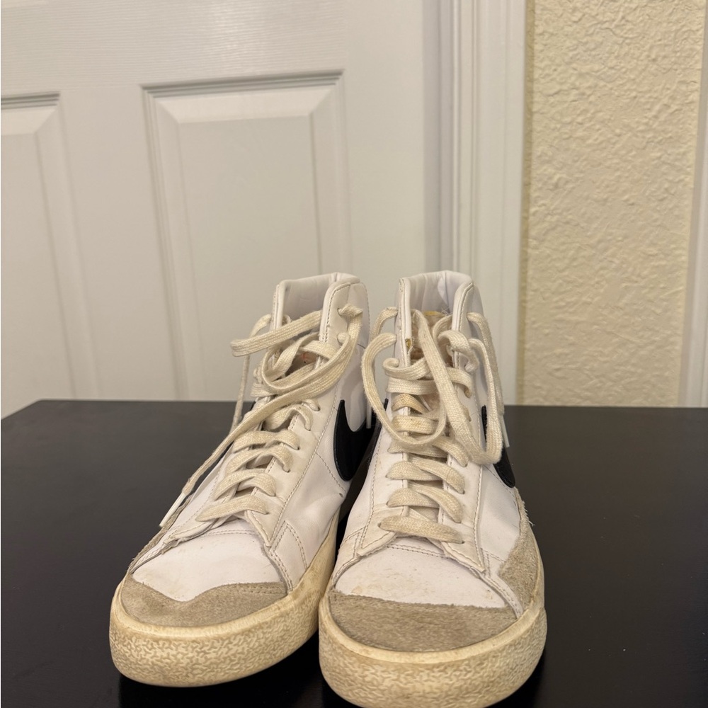 Nike blazers White and Black High-Tops